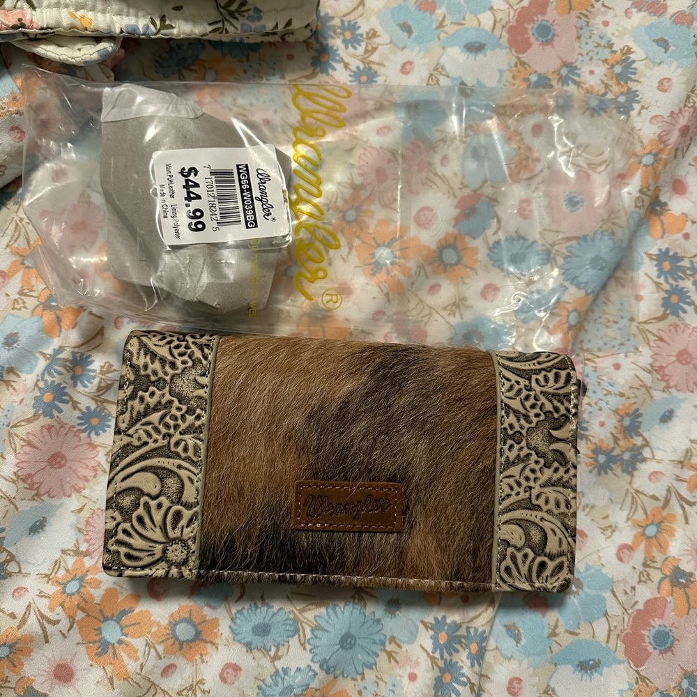 Wrangler Brown and Tan cowhide wallet